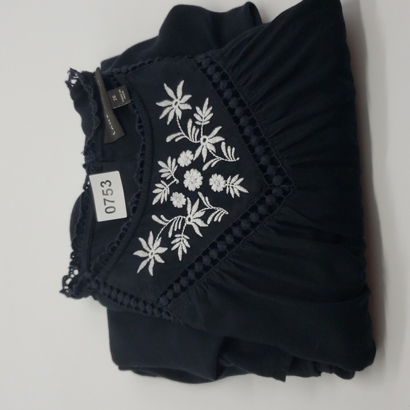 Lane Bryant Women US 26 Black White Top Long Sleeve Viscose Embroidered Eyelet - Picture 7 of 7